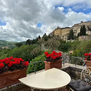 Tuscan Palace - Buratti Montepulciano